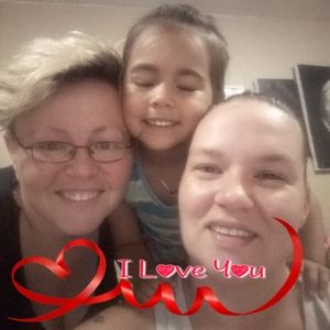 Meet your Posher, Joynell